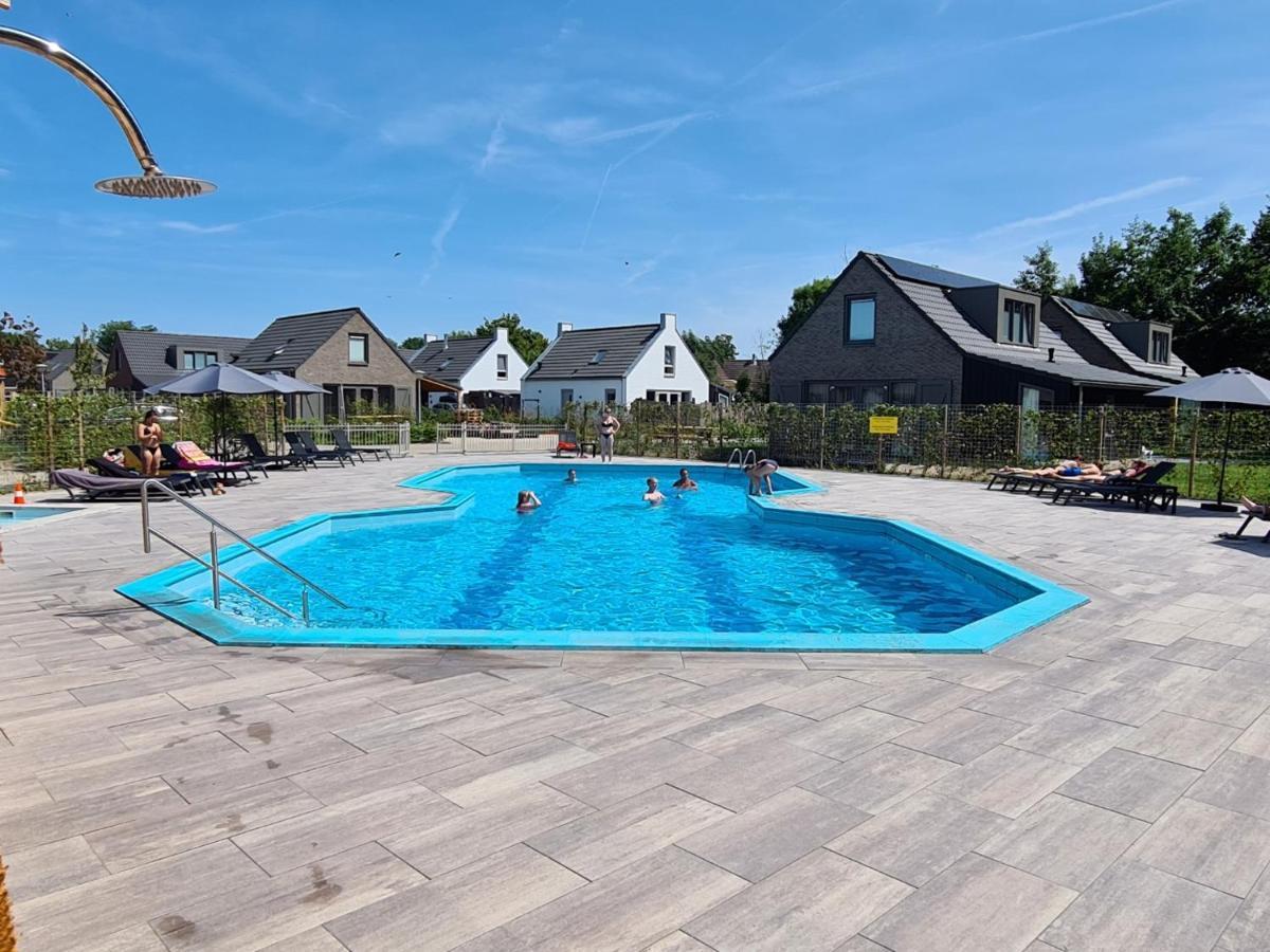 Chalet 556 Op Recreatiepark De Wielen Sint Maarten Exterior foto